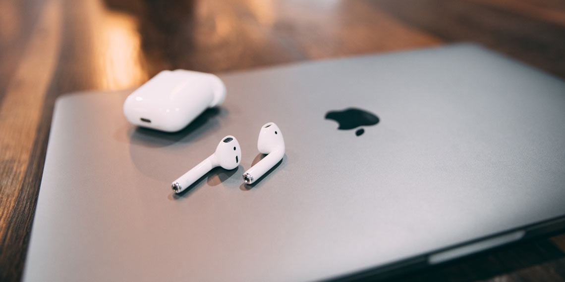 How to Connect the Airpods to The Computer
